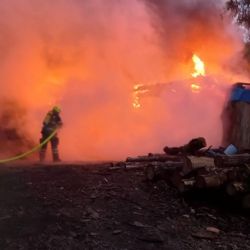 Nové Hamry: Hasiči likvidovali požár dílny