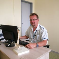 Odborníci ze sokolovské nemocnice léčí pět vážně nemocných pacientů pomocí konopí