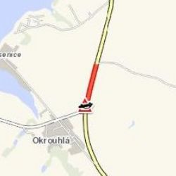 Okrouhlá: Pozor! Převrácené nákladní vozidlo