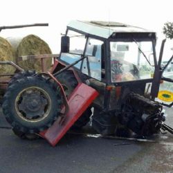 Okrouhlá: Včerejší nehoda traktoru a osobního vozidla 