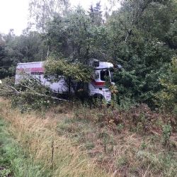 Olšová Vrata: Kamion havaroval mimo vozovku