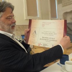 Ostrov: Historická železniční zastávka ve finále soutěže Památka roku 2017