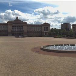 Ostrov: Město řeší situaci na Mírovém náměstí