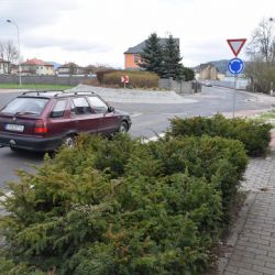 Ostrov: Řidiči pozor! Oprava kruhového objezdu částečně omezí dopravu u vlakového nádraží