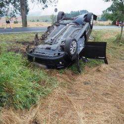 Ostrov: Řidička byla letecky transportována do nemocnice