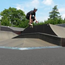 Ostrov: Strážníci dbají na dodržování provozního řádu skateparku