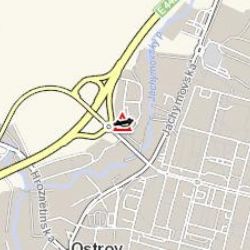 Ostrov: Střet osobního vozidla s nákladním