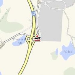 Ostrov: U města došlo ke střetu osobního vozidla a cyklisty