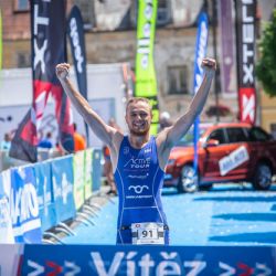Ostrovský triatlon zažil velké návraty i vítězství Petra a Brantlové