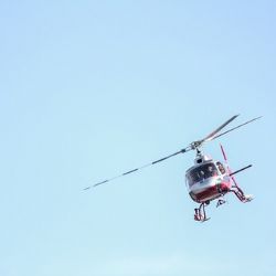 Otovice: Na místo pátrání po pohřešované 76leté seniorce letěl vrtulník s termovizí