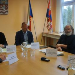 Památkové rezervace v lázeňských městech kraje jsou větší a propojeny s krajinou