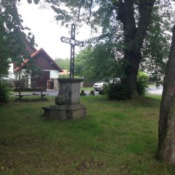 Podhrad: V rámci projektu nadačního fondu dojde k rekultivaci malého parčíku 