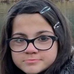 Policie pátrá po 12leté dívce