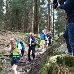 Policista Jan Duraj je v cíli. Úspěšně přešel 650 kilometrů z Aše do Bukovce