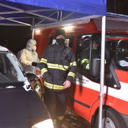 Pomezí: Hasiči dnes ráno zprovoznili odběrové místo 