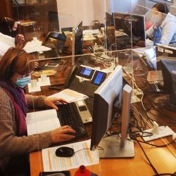 Pracovníci krajského call centra prosí o pochopení a trpělivost