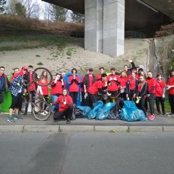 Při akci Čištění řeky Ohře se sesbíralo přes 20 tun odpadu