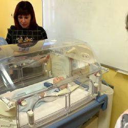 Přístroje z nemocnice pomohou při výuce budoucích sestřiček