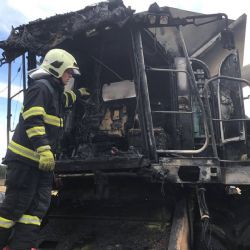 Protivec: U obce hoří pole 