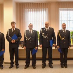 Ředitel HZS Karlovarského kraje předal medaile za věrnost