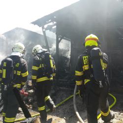 Region: Hasiči dnes zasahovali u požáru rodinného domu, neuhašeného ohniště či suché trávy