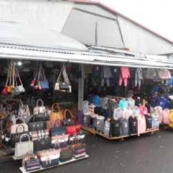 Region: Kontroly na tržnicích pokračují