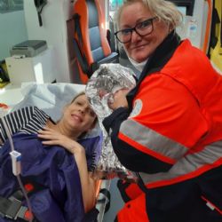 Region: Malý Honzík se rozhodl, že se narodí v sanitce 