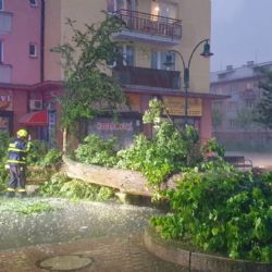 Region: Po večerní bouřce vyjížděli hasiči k 36 událostem