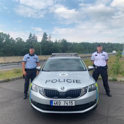 Region: Policisté zachránili dva lidské životy