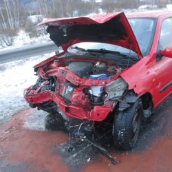 Region: Včerejší nehody na šestce. Řidiči nepřizpůsobili rychlost