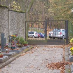 Region: Policisté v současných dnech více dohlíží na bezpečnost v okolí hřbitovů