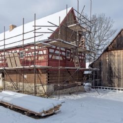 Rekonstrukce statku v Milíkově jde do finále