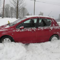 Rotava: Vážná dopravní nehoda. Řidiče se podařilo oživit