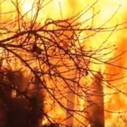 Sadov: Hasiči zveřejnili krátké video ze včerejšího požáru chaty