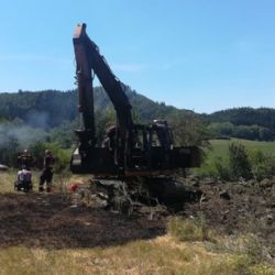 Šemnice: Požár pásového bagru