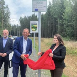 Silnice z Hranic do Bad Elsteru propojuje sousední regiony