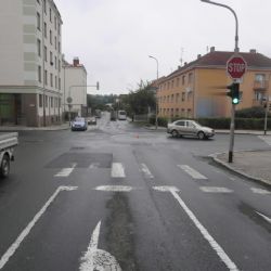 Sokolov: Cestující autobusu byla zraněna při snaze řidiče zabránit nehodě