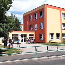 Sokolov: Čipy mohou ohlídat docházku do ZŠ