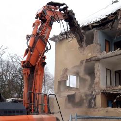 Sokolov: Dva vybydlené domy nad Alfou mizí