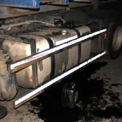 Sokolov: Kradli naftu. Policisté jednoho z dvojice zadrželi na místě