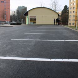Sokolov: Na sídlišti je nové parkoviště a lepší zastávka
