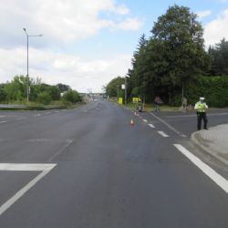 Sokolov: Nedal přednost motocyklu. Policie hledá svědky nehody