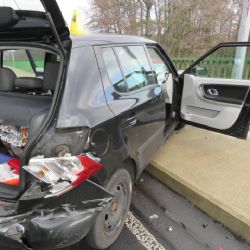 Sokolov: Nepřizpůsobila rychlost, dostala smyk a narazila do svodidel a zábradlí