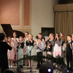 Sokolov: Pěvecké sbory ZUŠ se představí v klášterním kostele sv. Antonína Paduánského