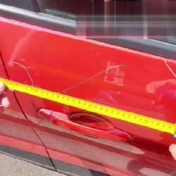 Sokolov: Poškodil zaparkované vozidlo