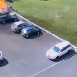 Sokolov: Požár v ulici Heyrovského