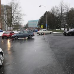 Sokolov: Řidička nedala přednost v jízdě. Škoda 170 tisíc