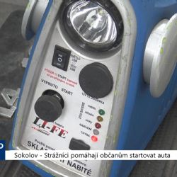 Sokolov: Strážníci pomáhají startovat občanům auta (TV Západ)