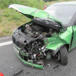 Sokolov: Nehoda dvou vozidel. Starší řidič nedal přednost 