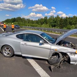 Sokolovsko: Hasiči zasahují u nehody na šestce